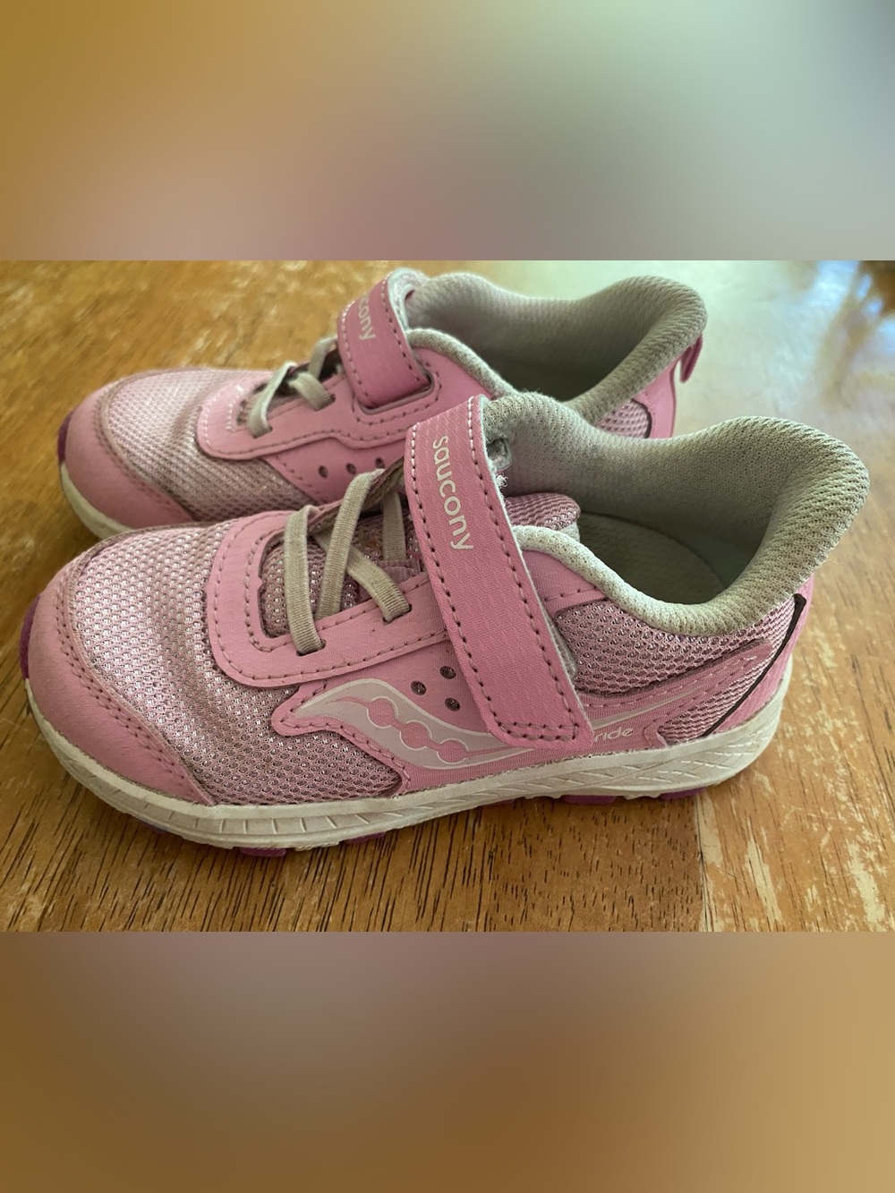 Saucony Kids ride  Pink Mesh Hook-and-Loop Sneakers